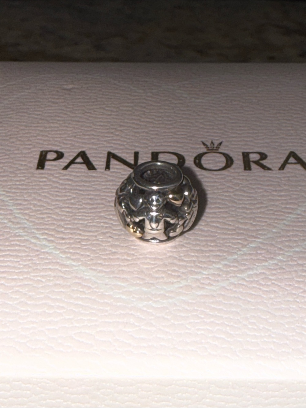 Retired authentic Pandora Family Forever charm